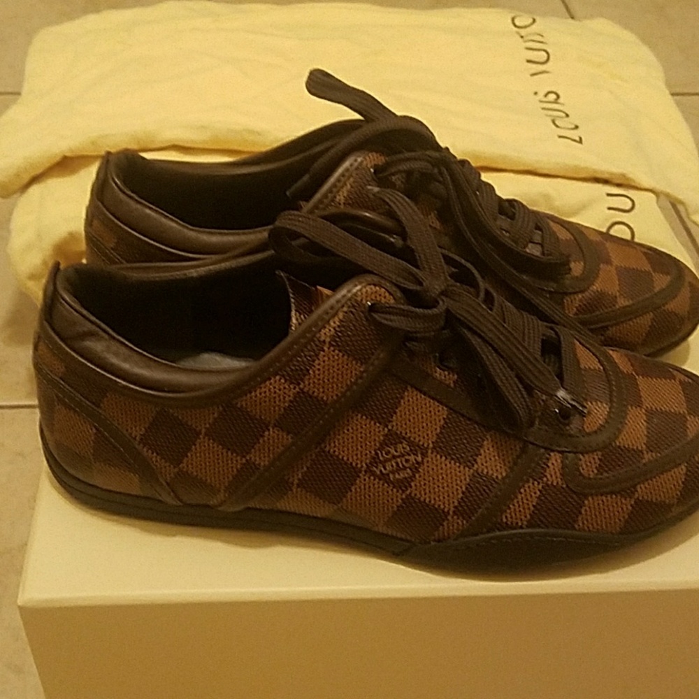 Boogie SN Louis Vuitton Sneaker - Picture 4 of 5